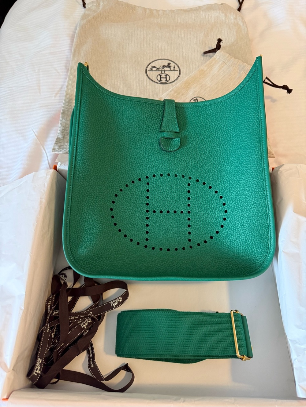 Green Evelyne Crossbody Bag — Emerald Evercolor Leather